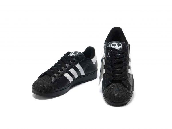 adidas superstar 2 black white